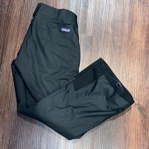 Women ski snowboarding pants.